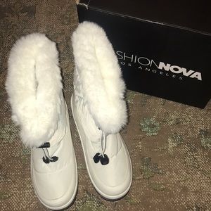 fashion nova rain boots